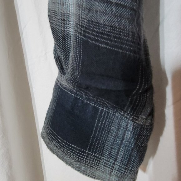 👚LOT OF 2! COMFY Plaid Overshirts Womens Small - Picture 11 of 12
